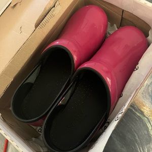 Sanita women’s clogs, EU size 39